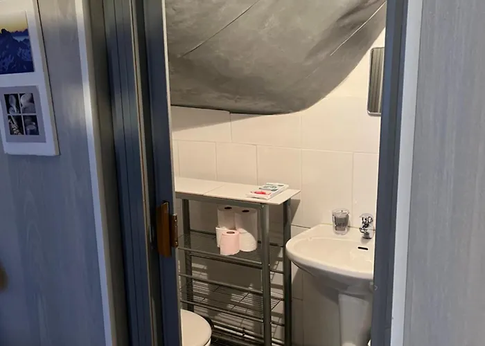 Studette Fonctionnelle Bonnes Lägenhet